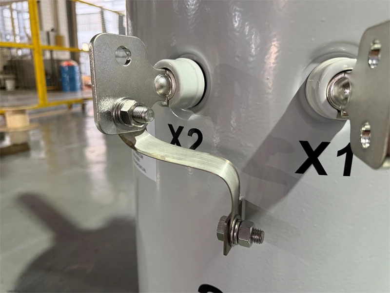 LV bushing LV bushing